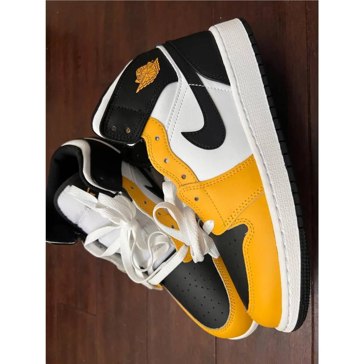 Nike shoes - Yellow 0