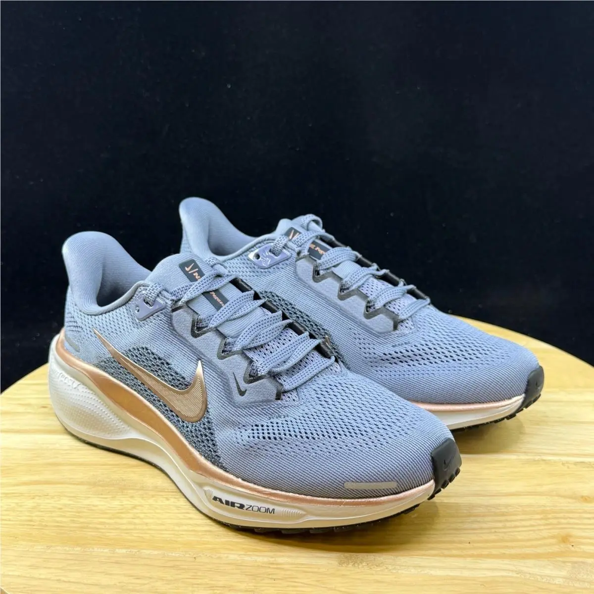 Nike shoes - Blue 2