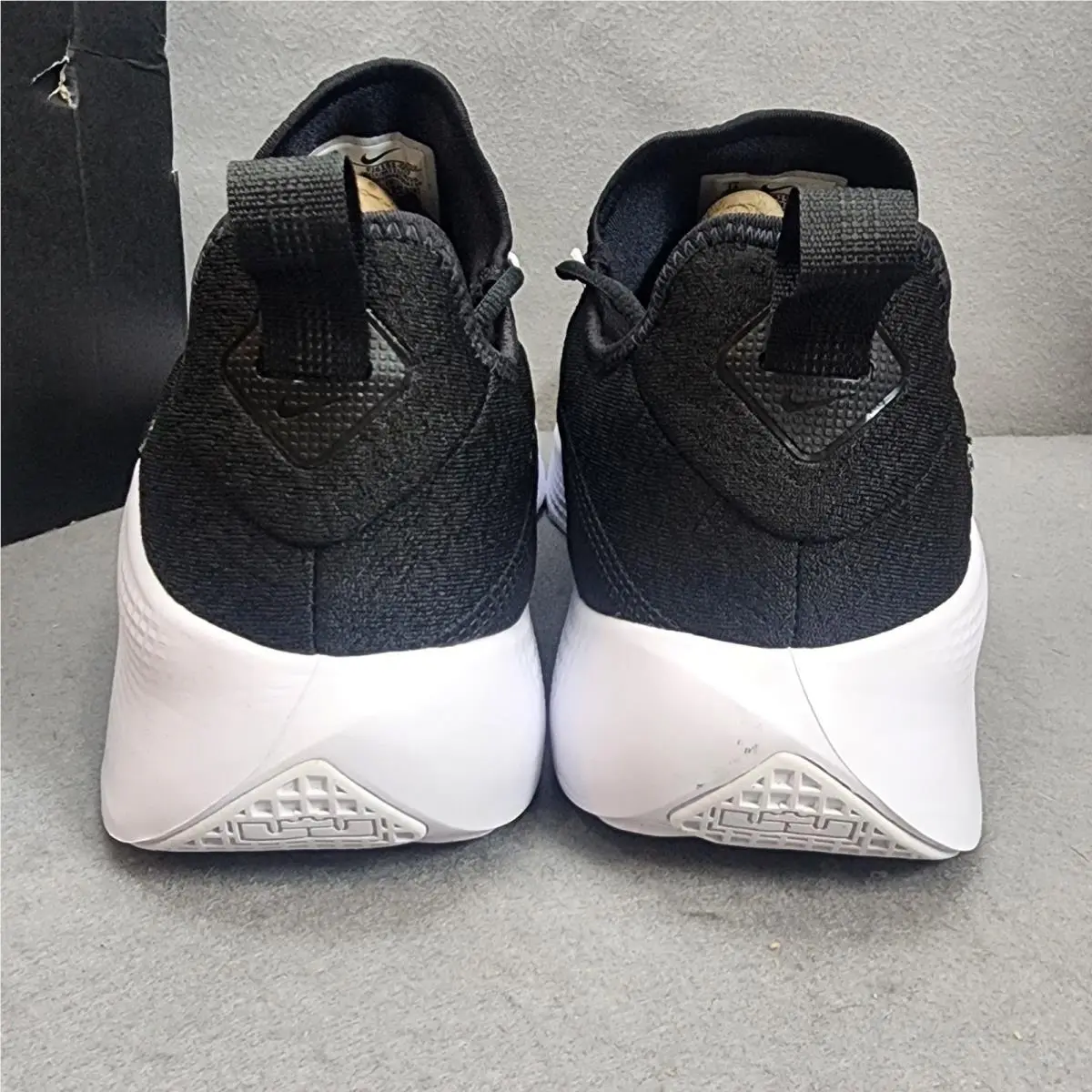 Nike shoes - LeBron TR 1 - LeBron - Black 2