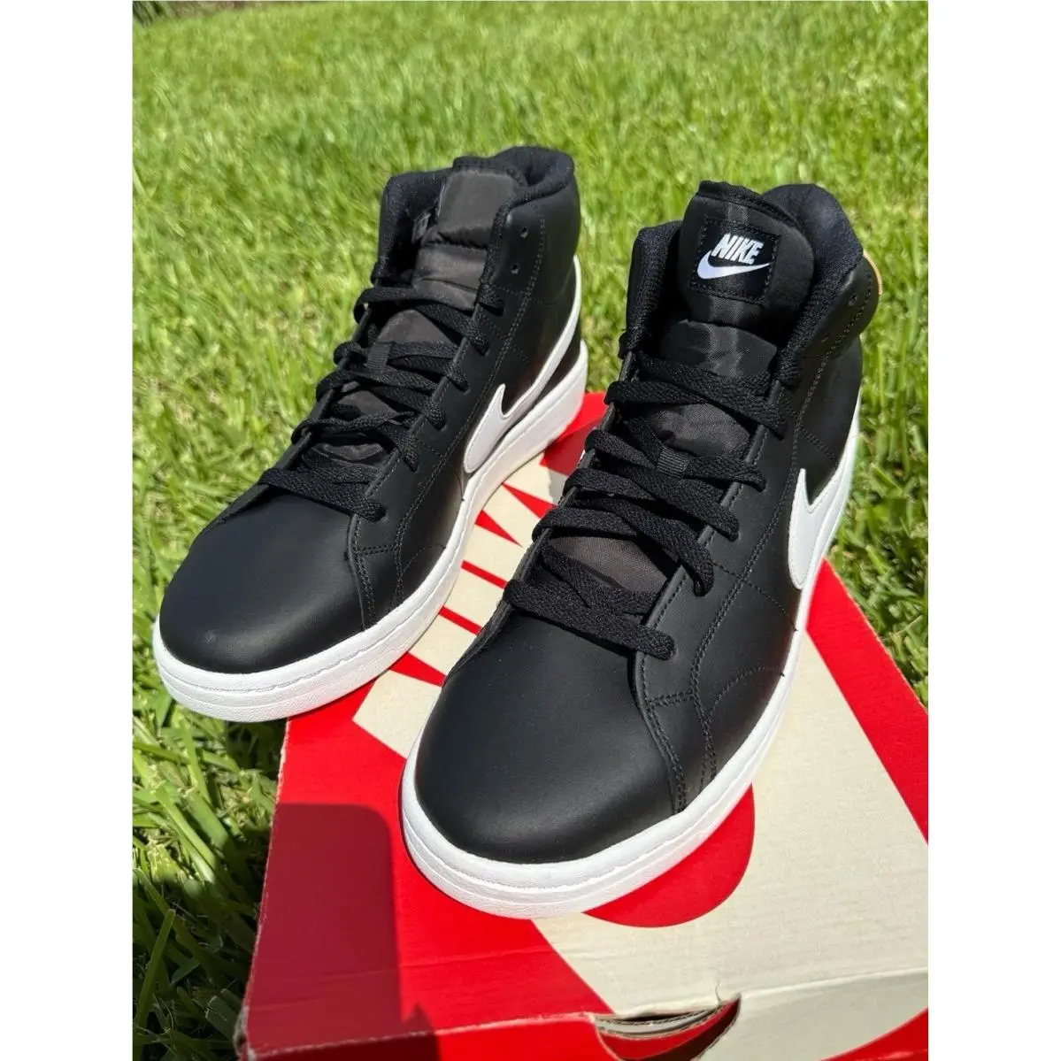 Nike shoes - Black / White 1