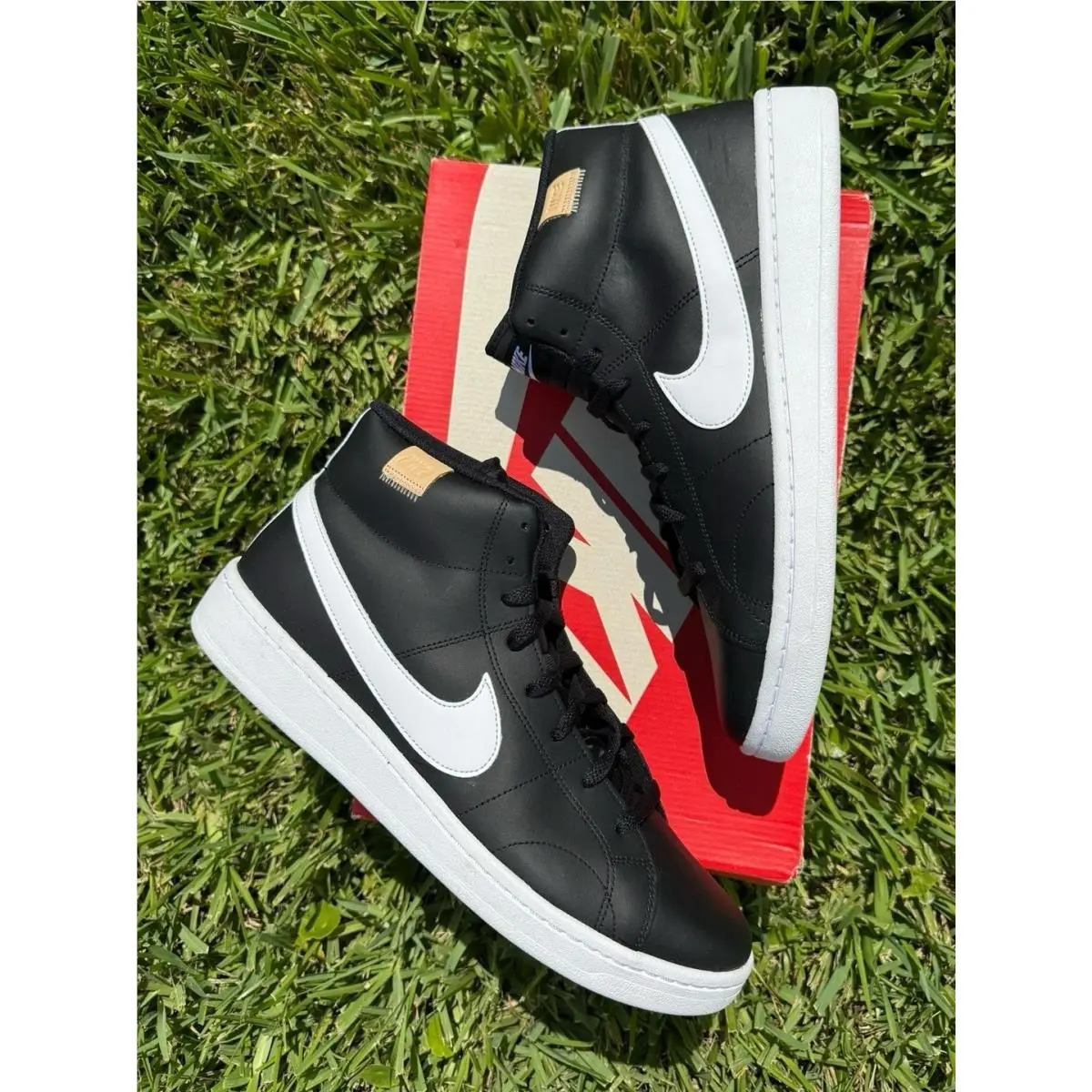 Nike shoes - Black / White 2