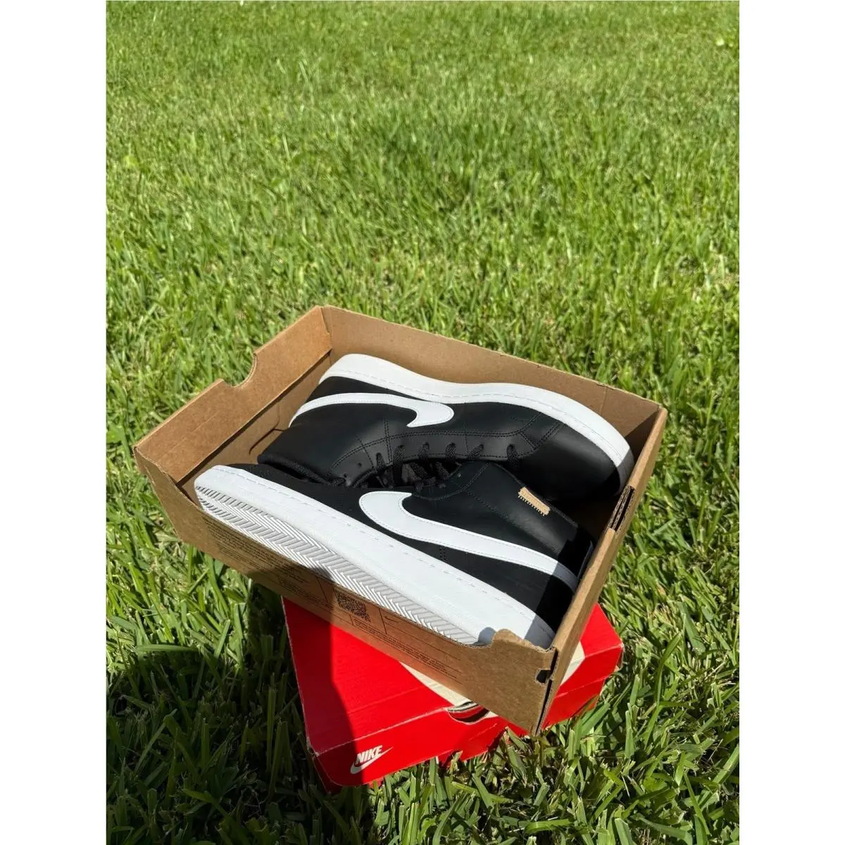 Nike shoes - Black / White 6