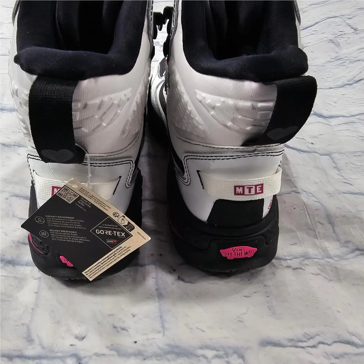 Vans shoes - MTE-3 Gore-Tex - White 9