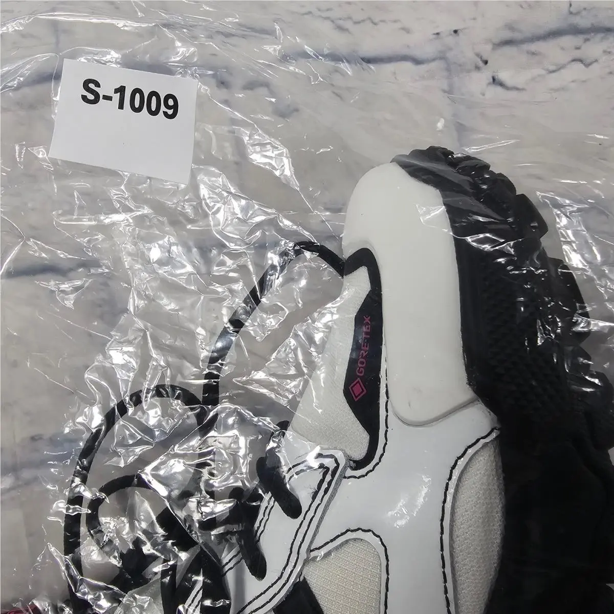Vans shoes - MTE-3 Gore-Tex - White 12