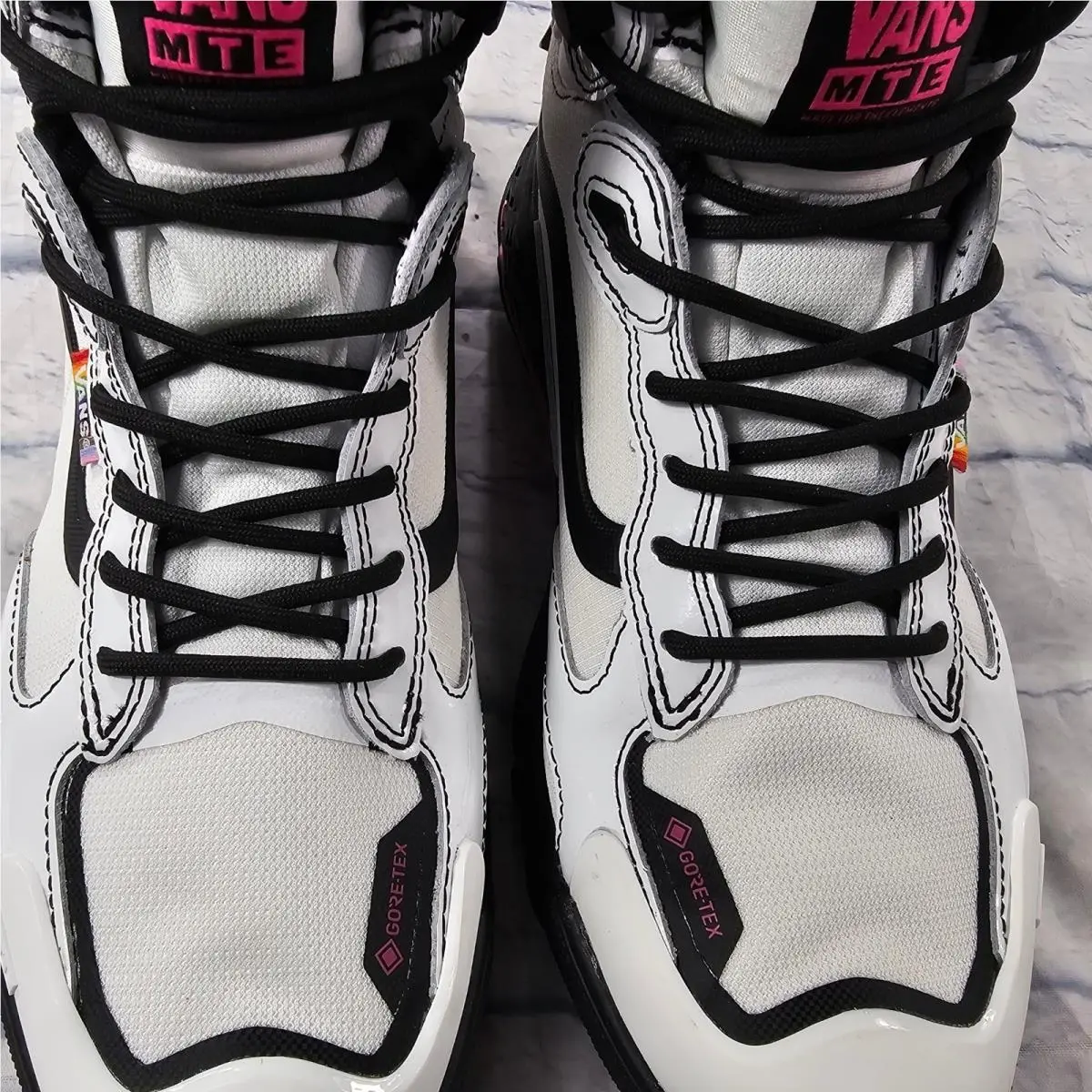 Vans shoes - MTE-3 Gore-Tex - White 1