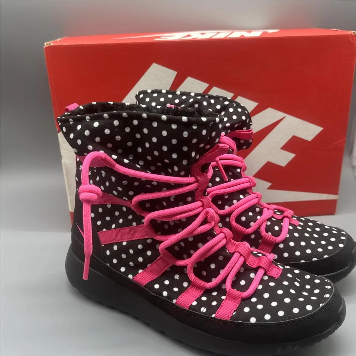 Nike Roshe One Hi Print Sneaker Boots Black Pink Polka Dot 6.5 y