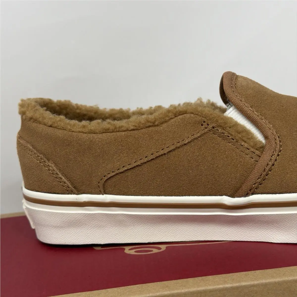 Vans shoes - Brown (UPC: 0197804430086) 1