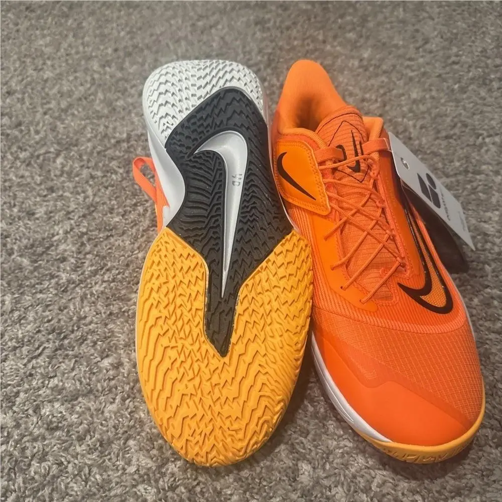 Nike shoes - Orange 3