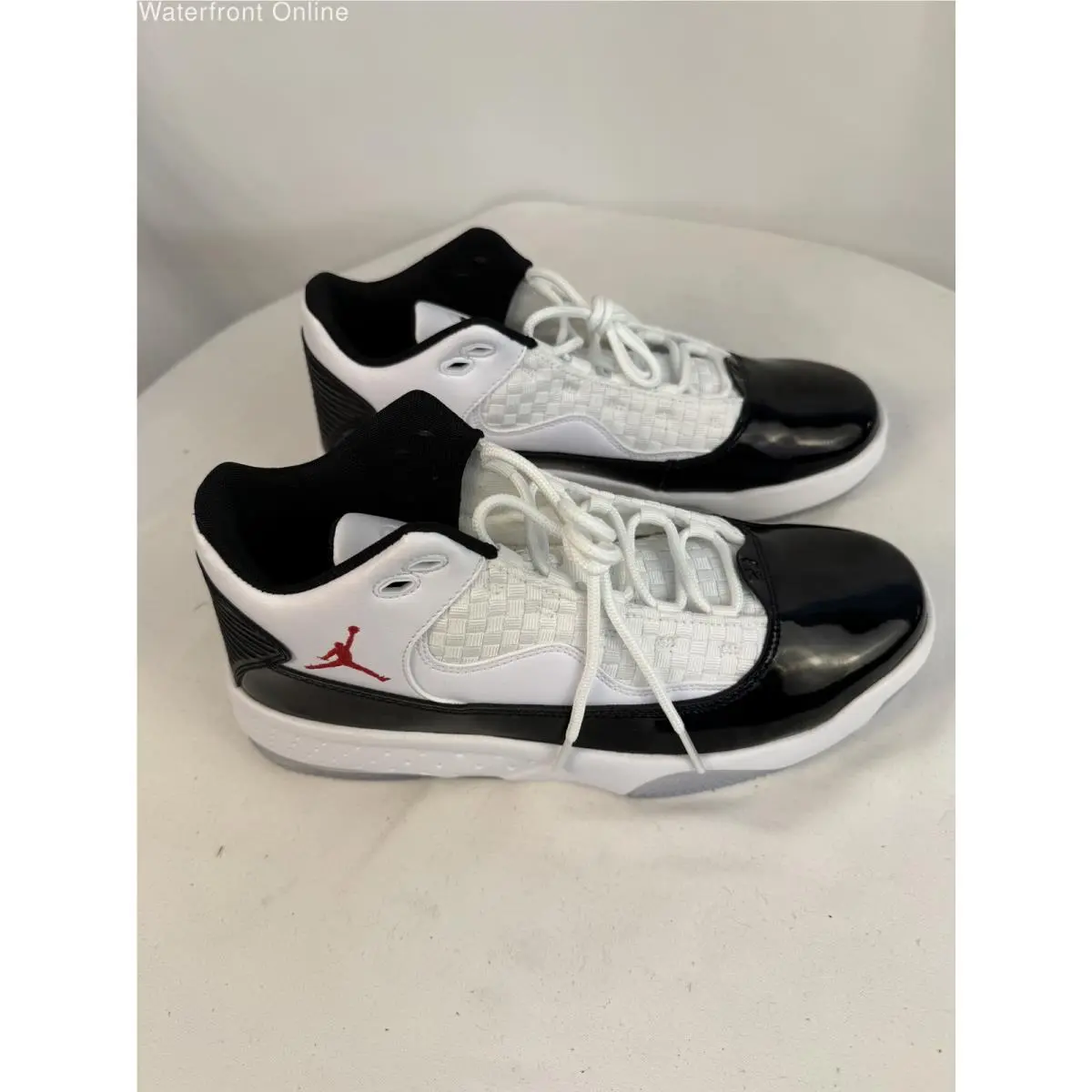 Nike shoes - Air Jordan Max Aura 2 - White/Black 3