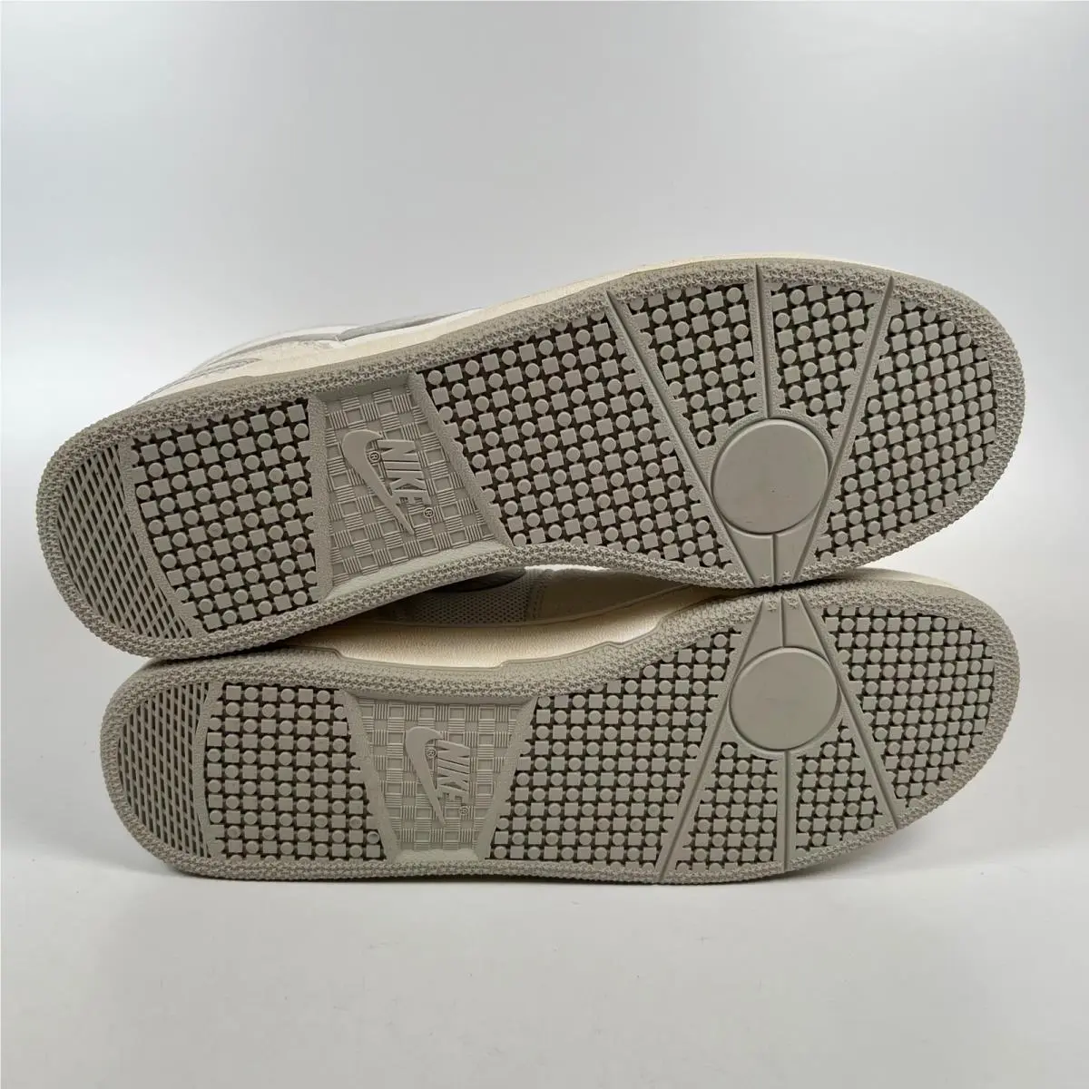Nike shoes - Nike Mac Attack SP Social Status Silver Linings - White 4