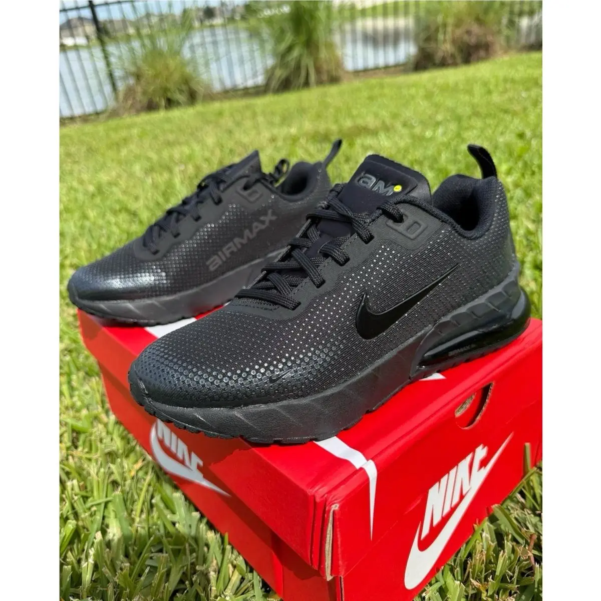 Nike shoes - Nike Essentialist - Essentialist - Black 0