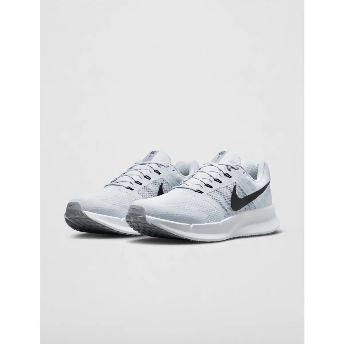 Nike shoes - Black (UPC: 196604436663) 4
