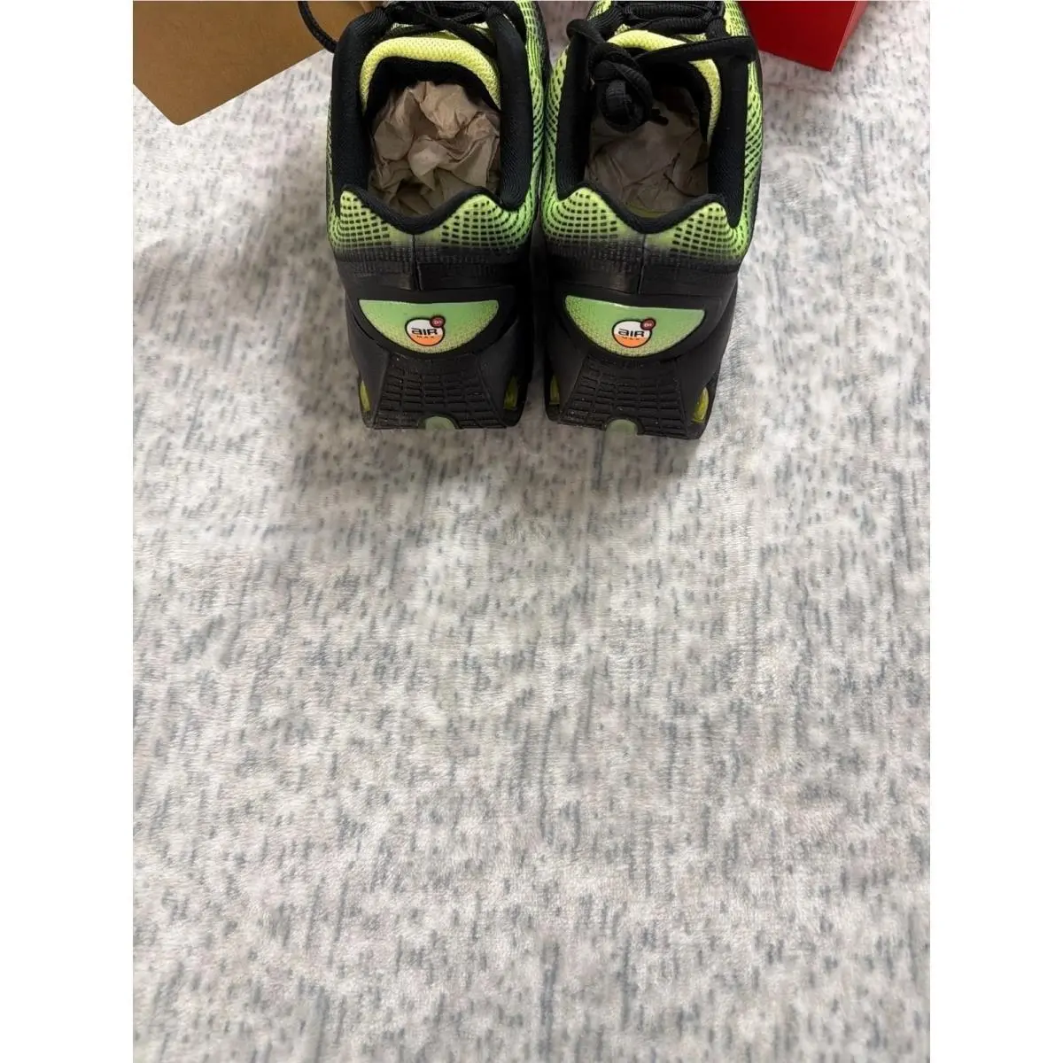 Nike shoes - Green 2