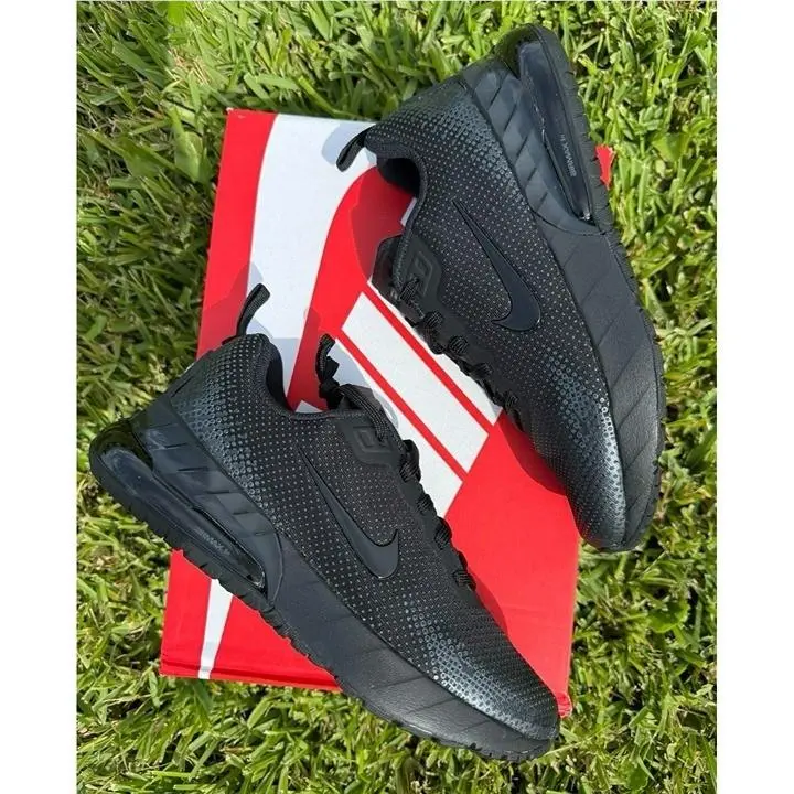 Nike shoes - Nike Essentialist - Essentialist - Black 2