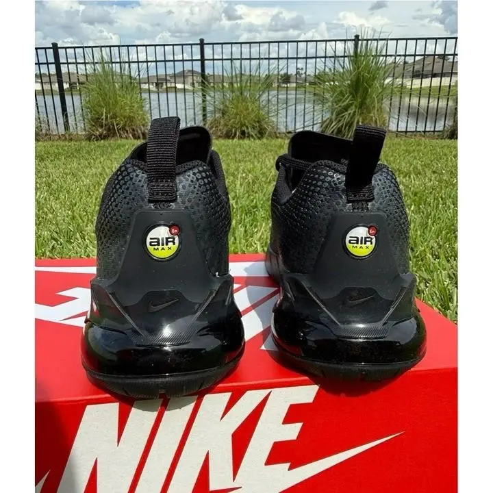 Nike shoes - Nike Essentialist - Essentialist - Black 3