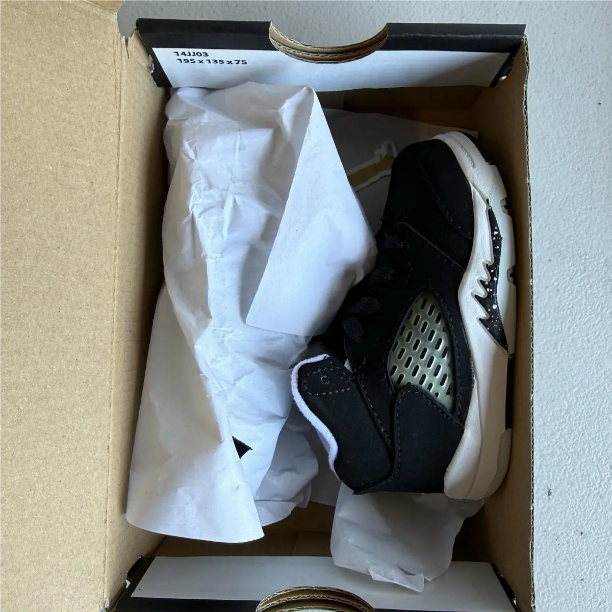 Nike shoes - Air Jordan 5 - Air - Black 7