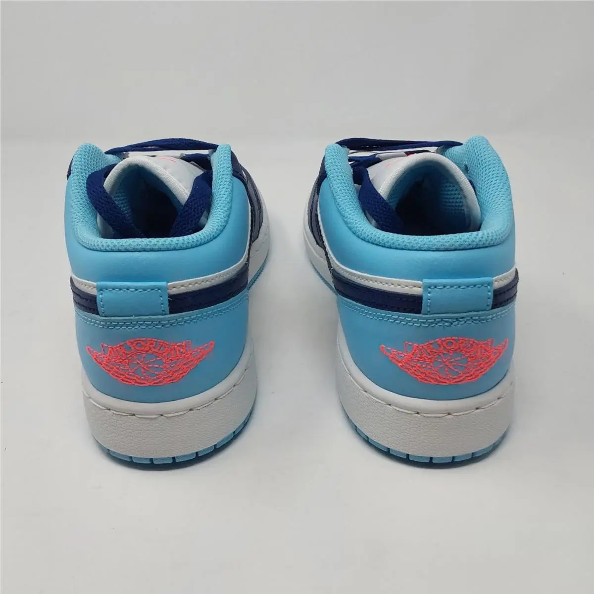 Nike shoes - Air Jordan 1 - Air - Blue 3