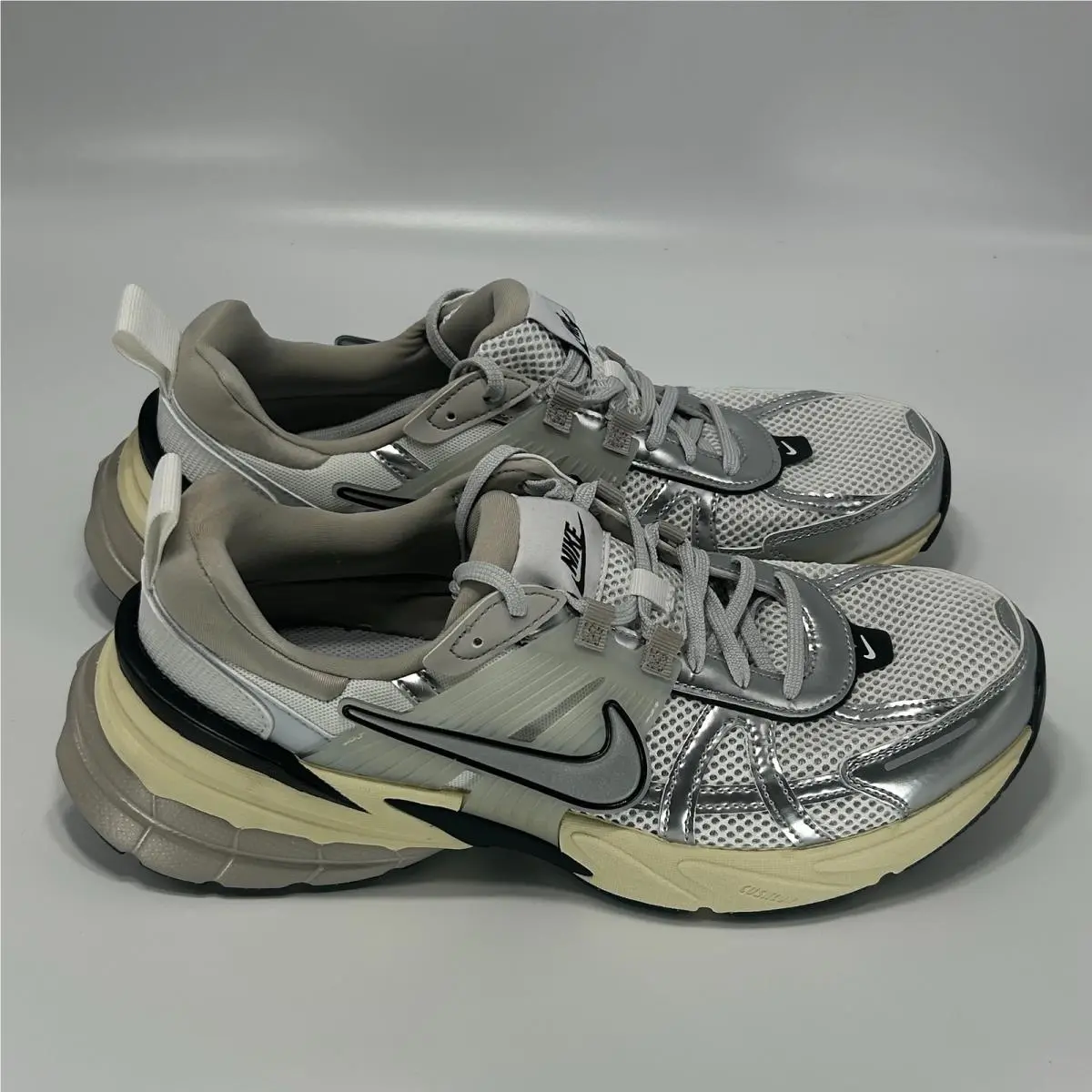 Nike shoes - Nike V2K Run - Run - Multicolor 1