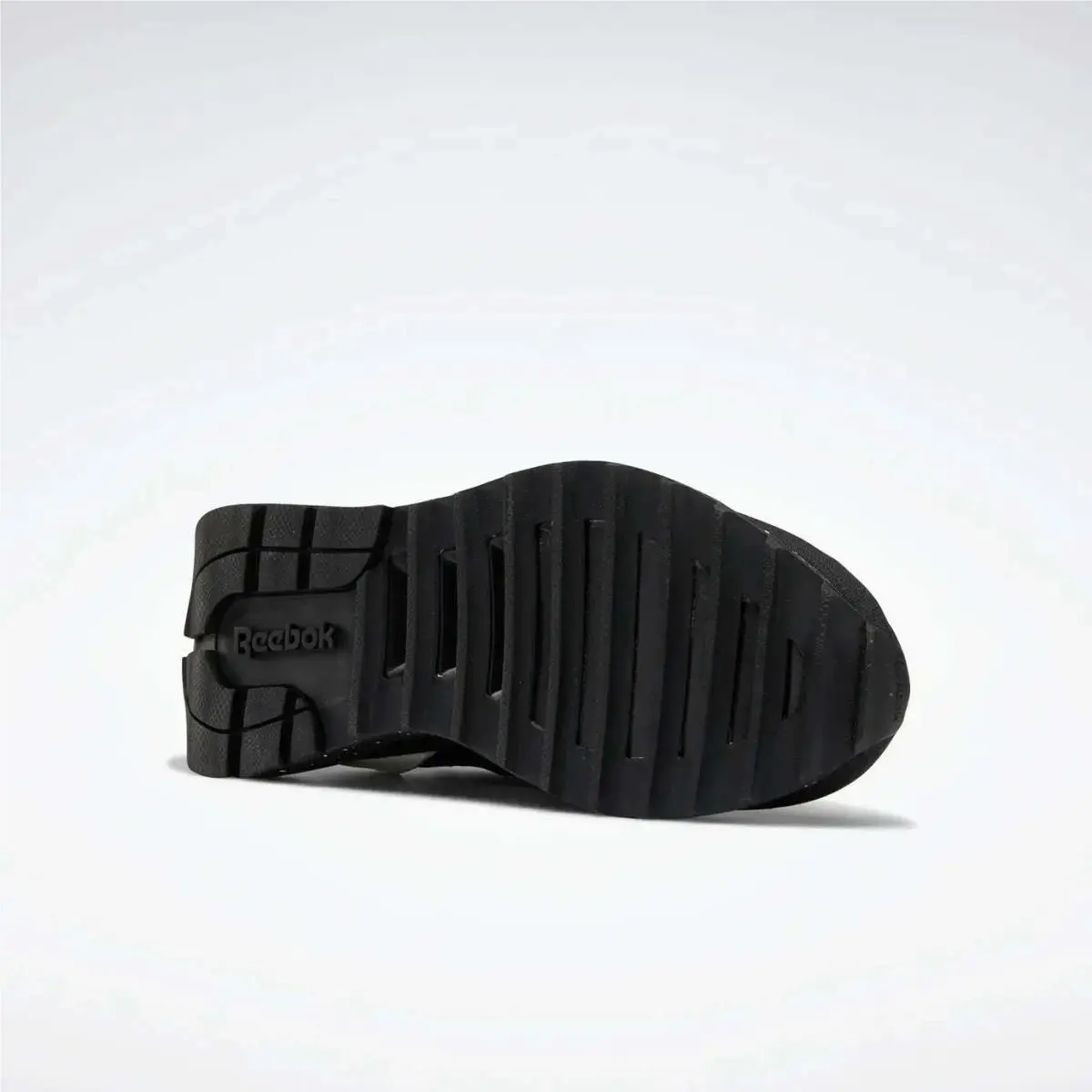 Reebok shoes - White/Black (UPC: 195740817855) 3