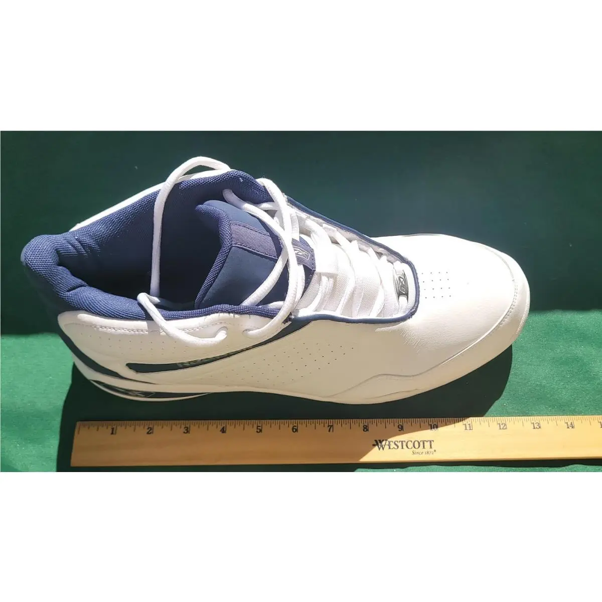 Reebok shoes - White 9