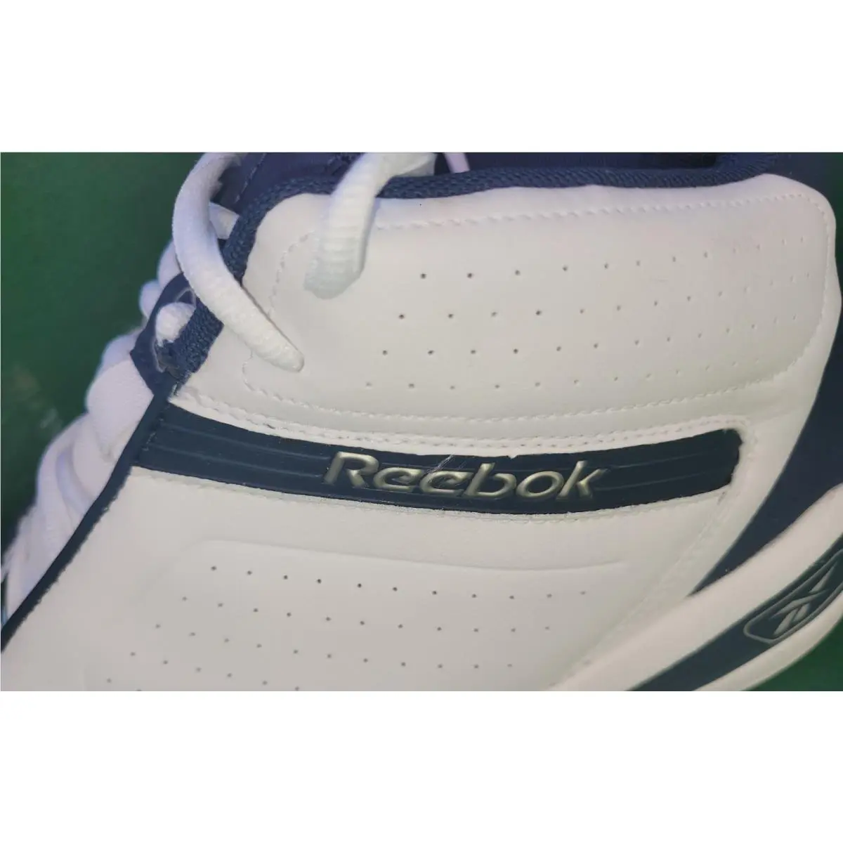 Reebok shoes - White 2