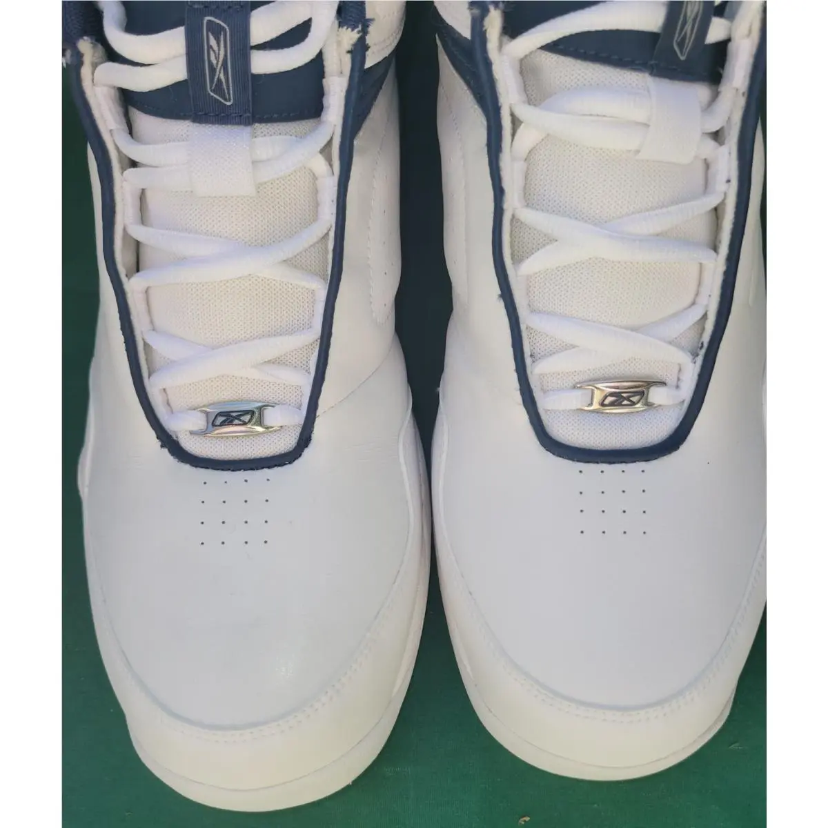 Reebok shoes - White 4