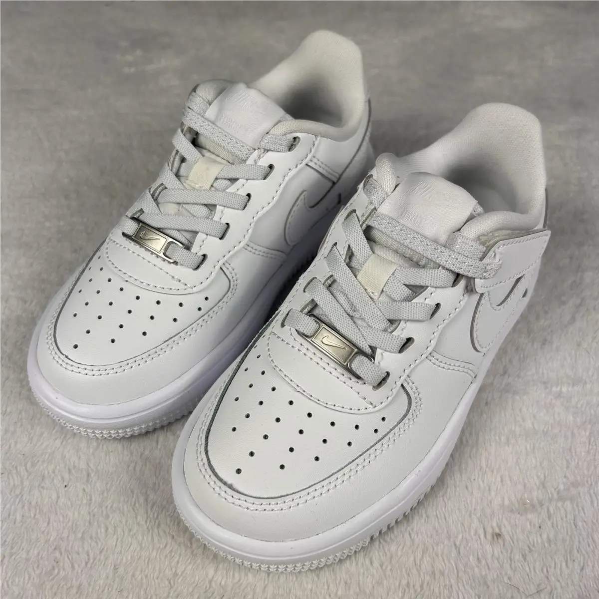 Nike shoes - Nike Force 1 Low EasyOn - White (UPC: 0196975911707) 1