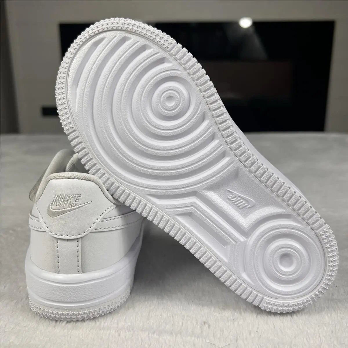Nike shoes - Nike Force 1 Low EasyOn - White (UPC: 0196975911707) 7