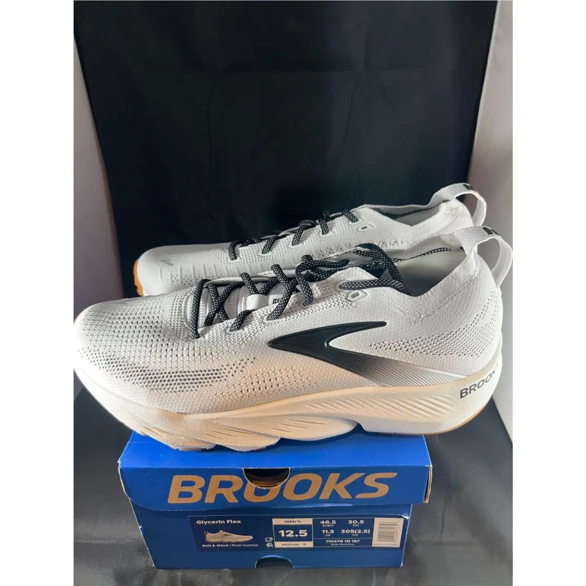 Brooks shoes - White Black Gum 6