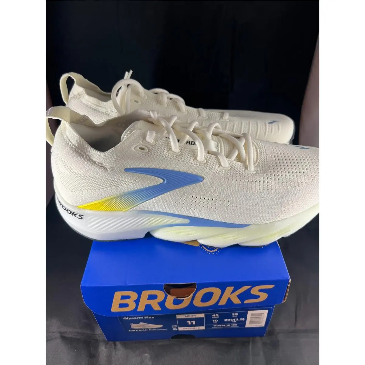 Brooks shoes - White Black Gum 17