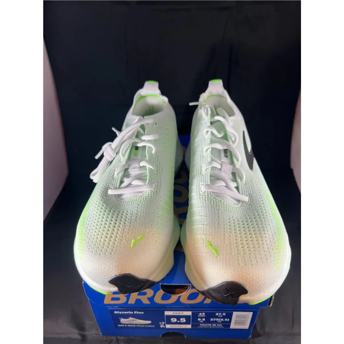 Brooks shoes - White Black Gum 10