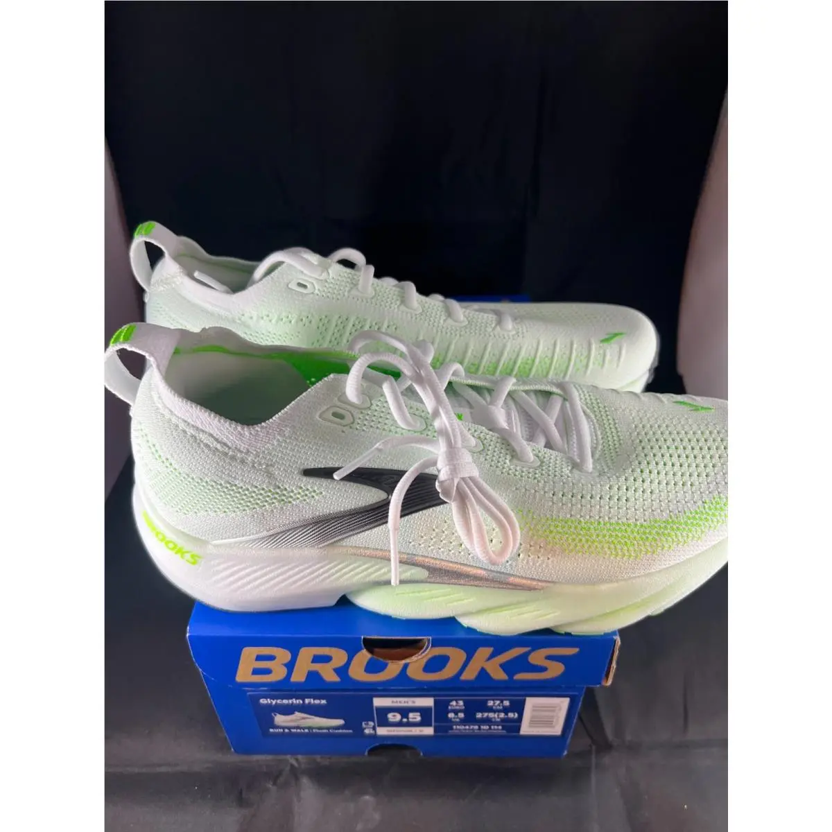 Brooks shoes - White Black Gum 11