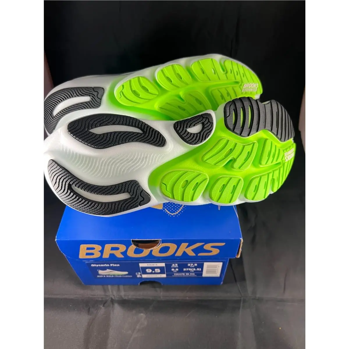 Brooks shoes - White Black Gum 13