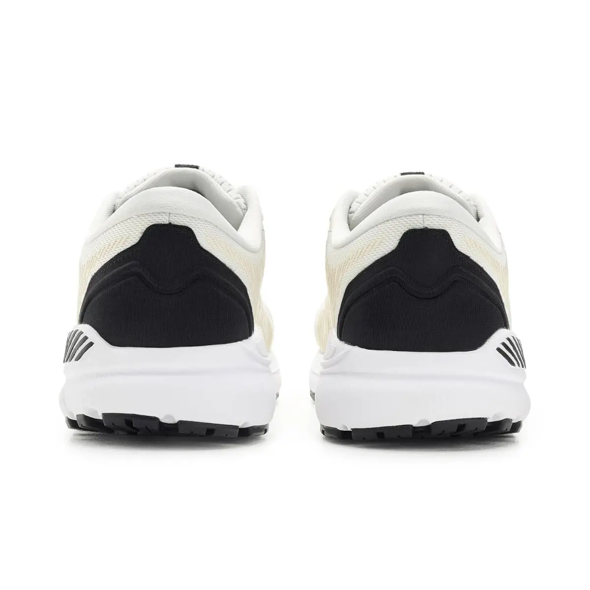 Brooks shoes - Black/Black/Ebony 29