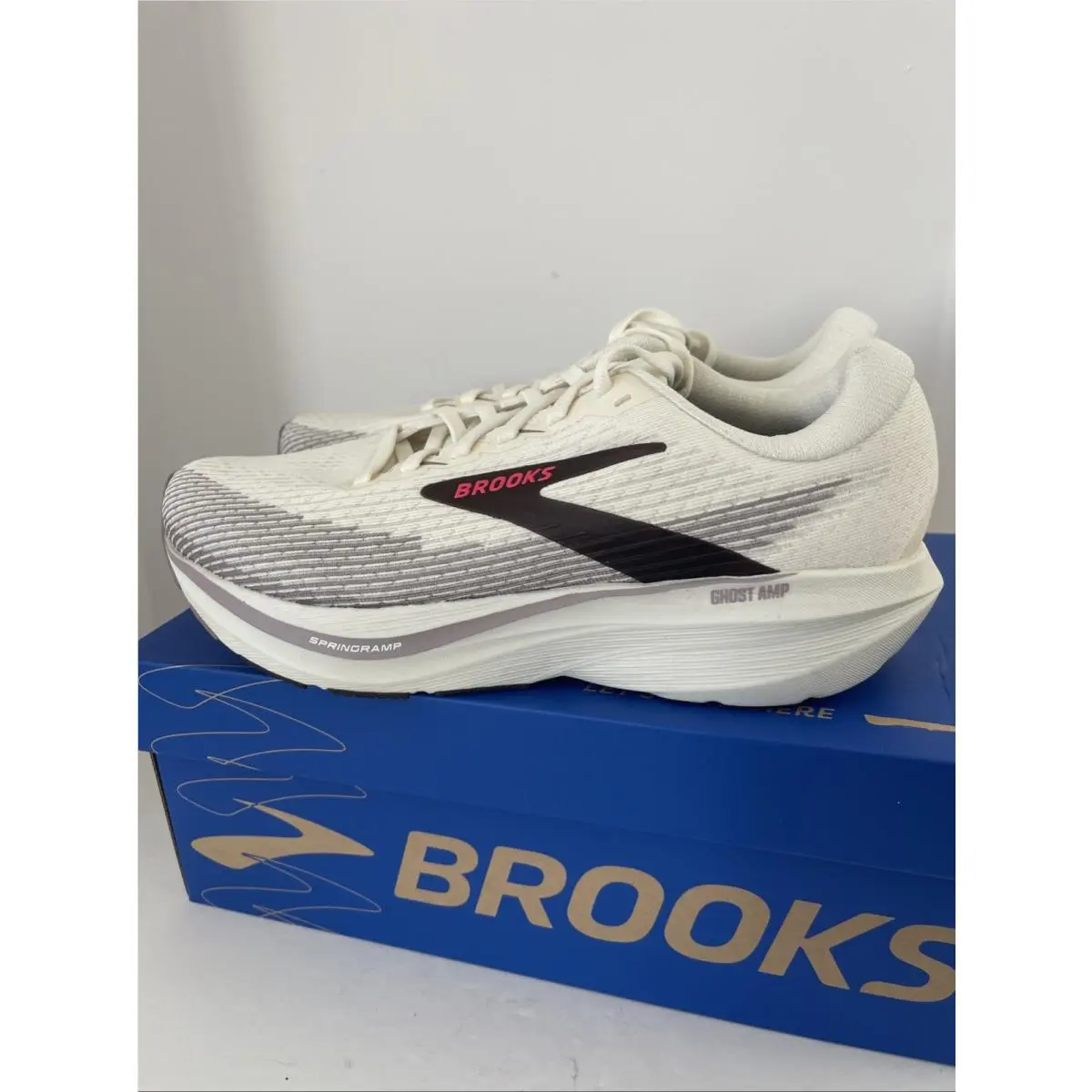 Brooks shoes - Brooks Ghost Amp 9.5 B - 1204861B218 - Artic Wolf/Dove/Pink 2
