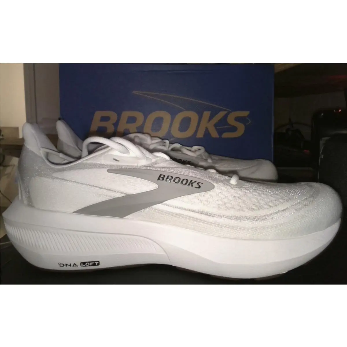 Brooks shoes - Brooks Revel - Revel - White 0