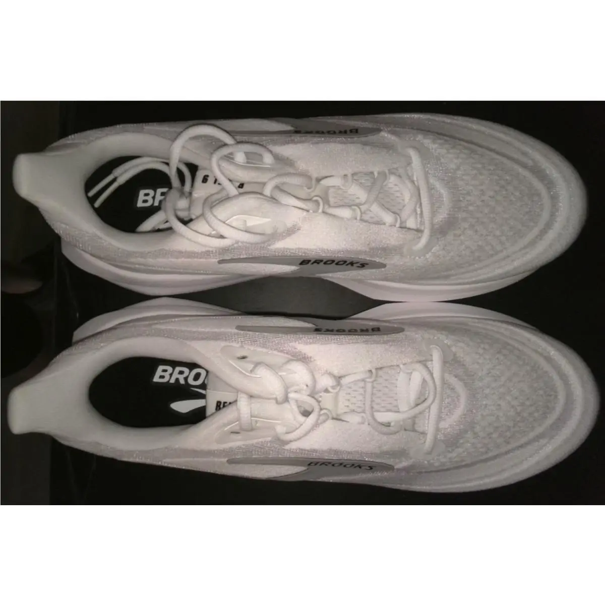 Brooks shoes - Brooks Revel - Revel - White 1