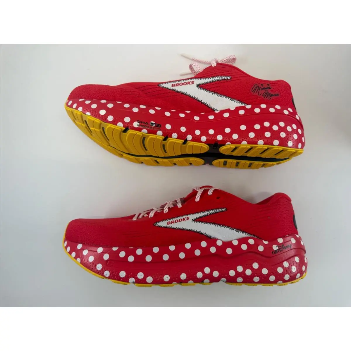 Brooks shoes - Brooks Ghost Max - Ghost Max - Red 1