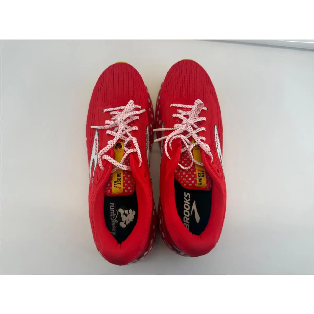 Brooks shoes - Brooks Ghost Max - Ghost Max - Red 3