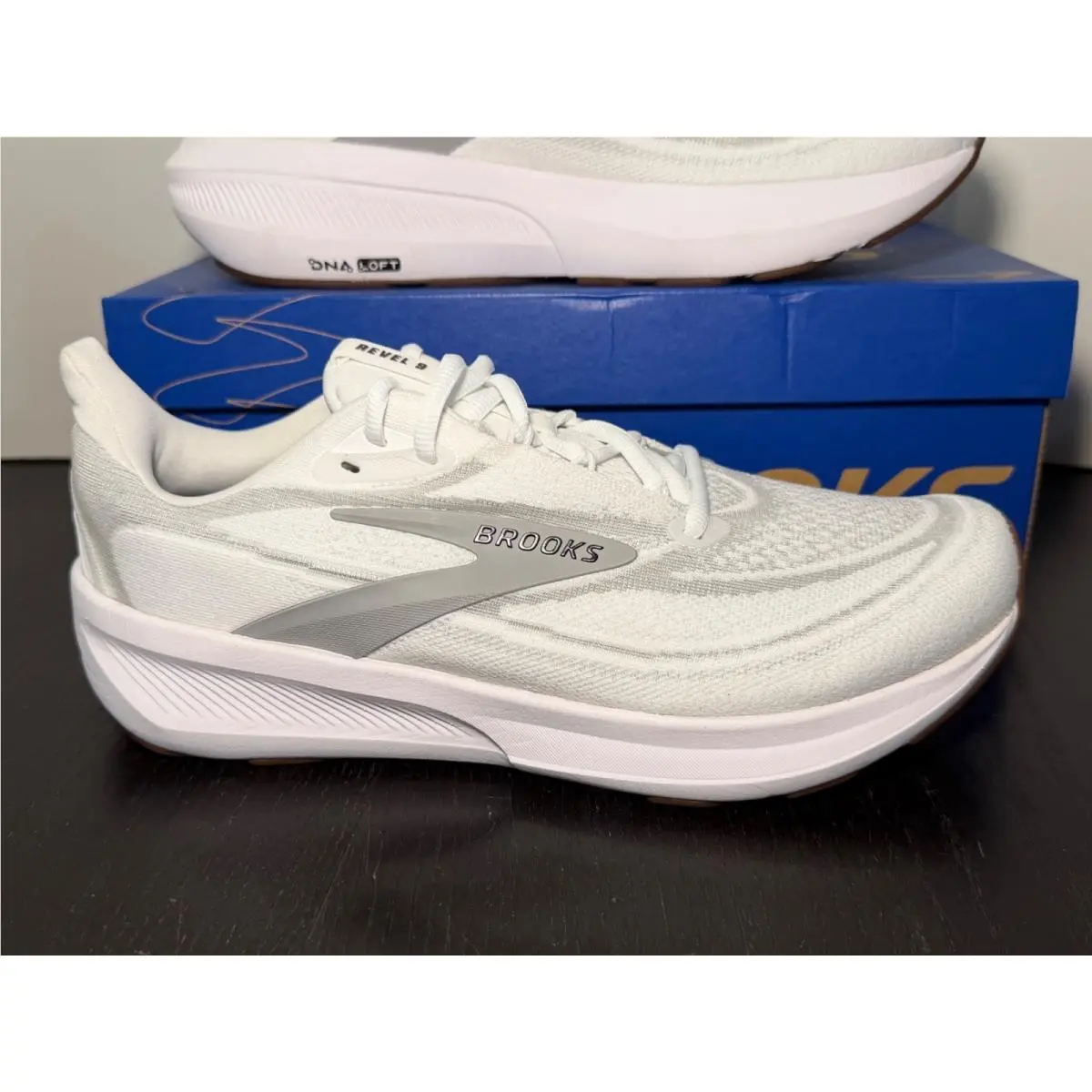 Brooks Revel 9 Running Shoes Sneakers White/grey/black Womens 11B