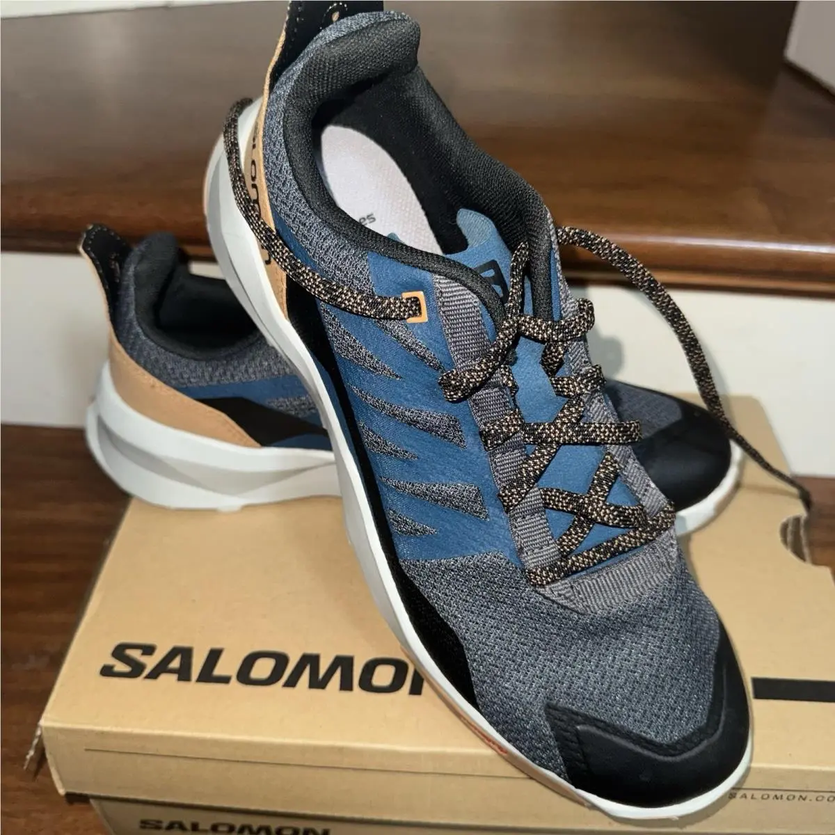 Patrol Mens 8.5 Blue Brown Hiking Shoes Gorpcore Trail Contragrip Tech by Salomon