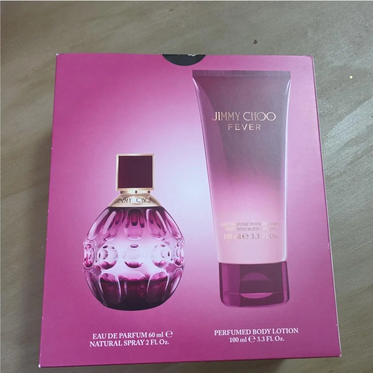Jimmy Choo Women`s Fever Fragrance Gift Set Eau De Parfum 2 oz Spray Body Lotion