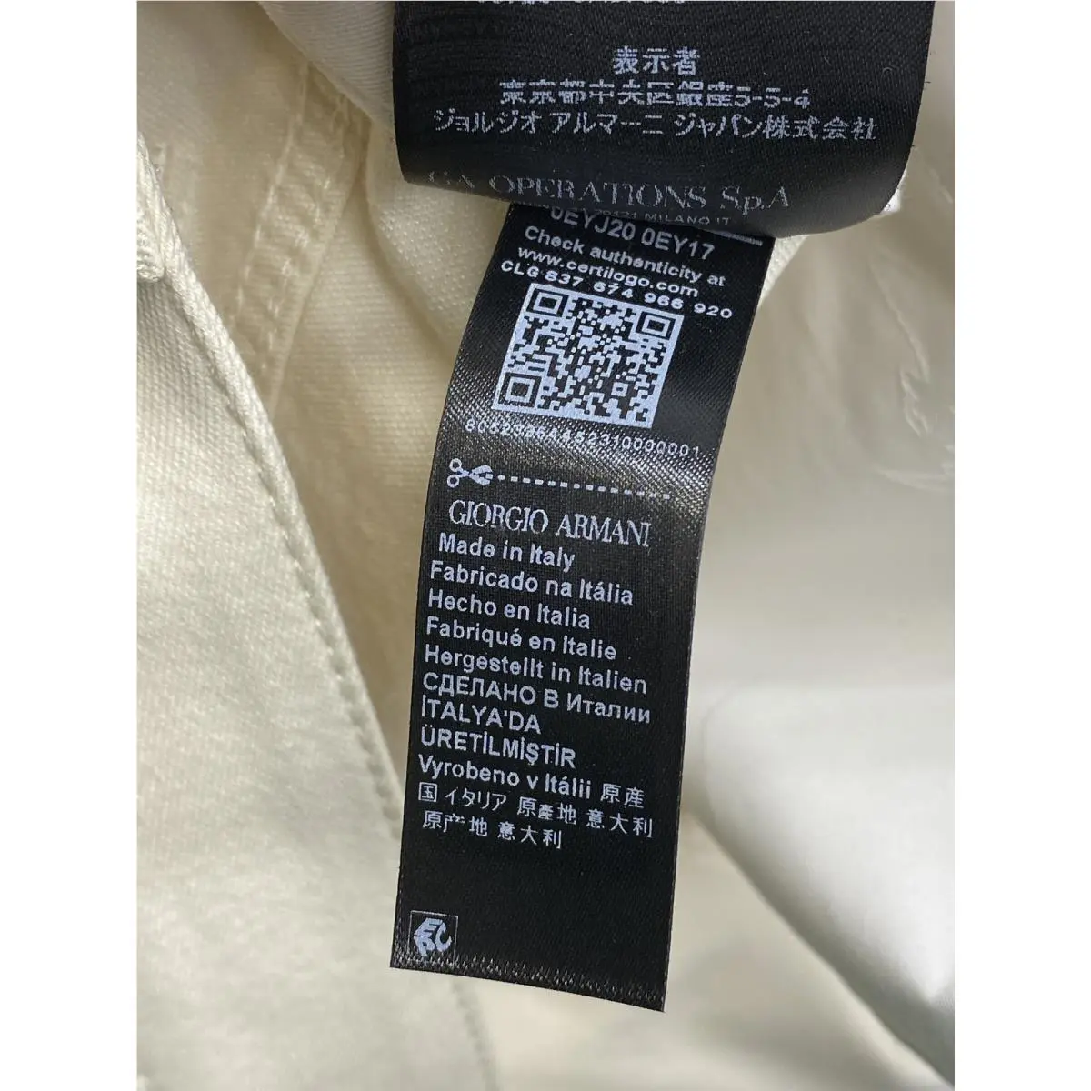 Giorgio Armani clothing - White 9