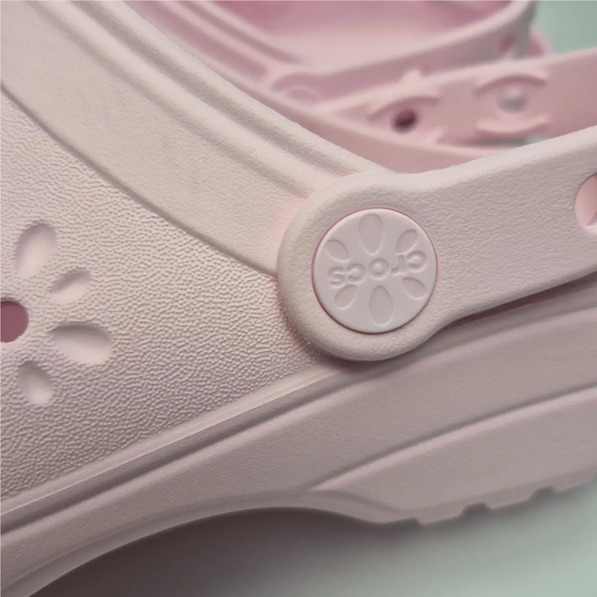 Crocs shoes - Pink (UPC: 198445118142) 4