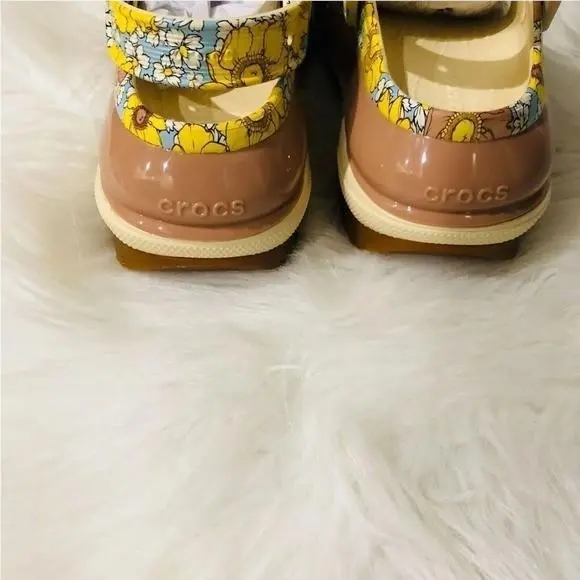 Crocs shoes - Yellow 6