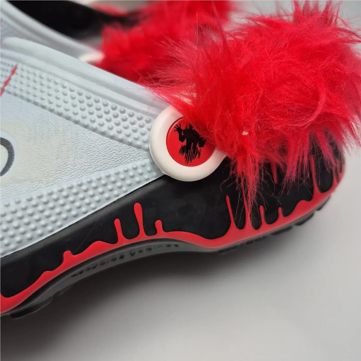 Crocs shoes - Classic Clog IT Pennywise - Classic Clog Pennywise - Red 9