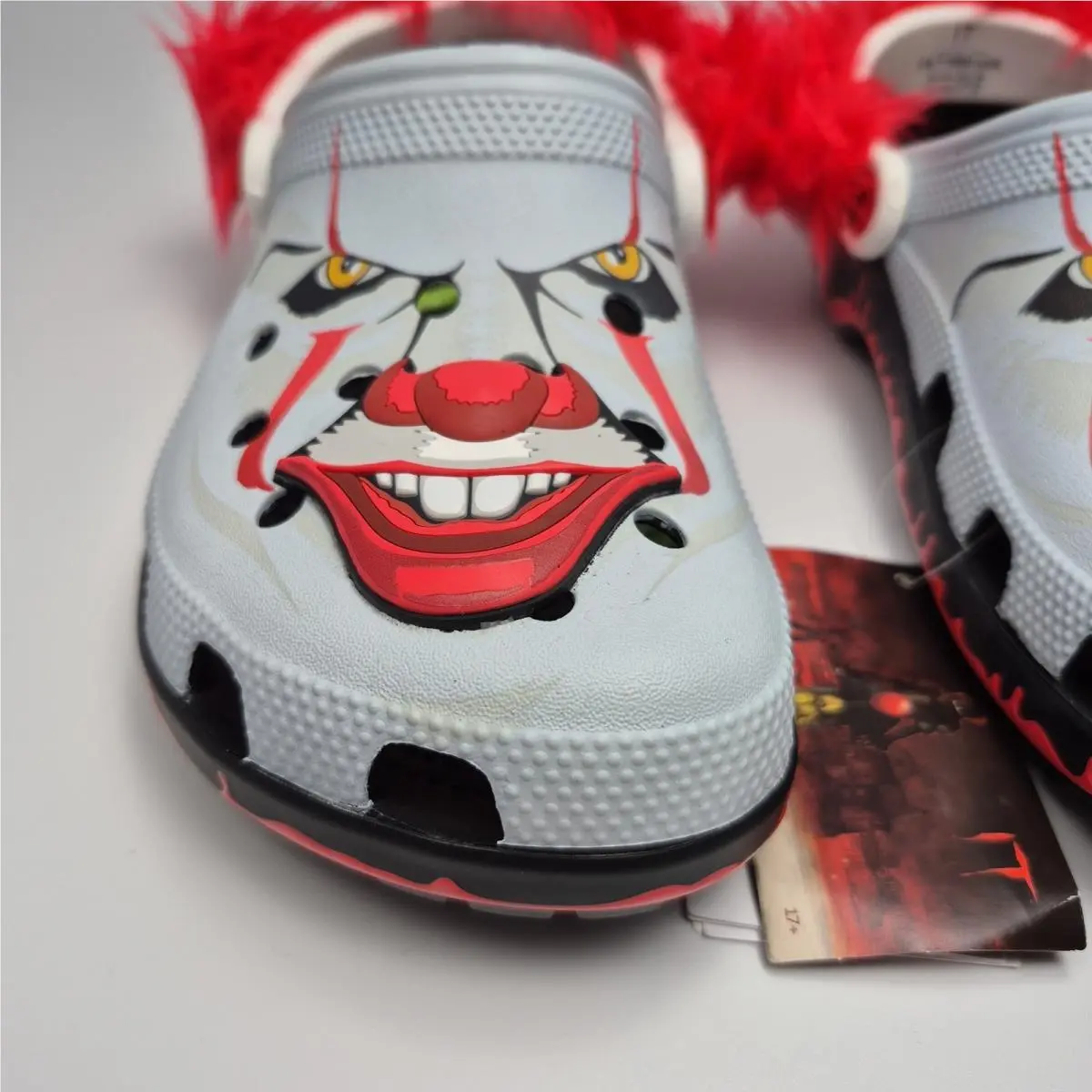 Crocs shoes - Classic Clog IT Pennywise - Classic Clog Pennywise - Red 4
