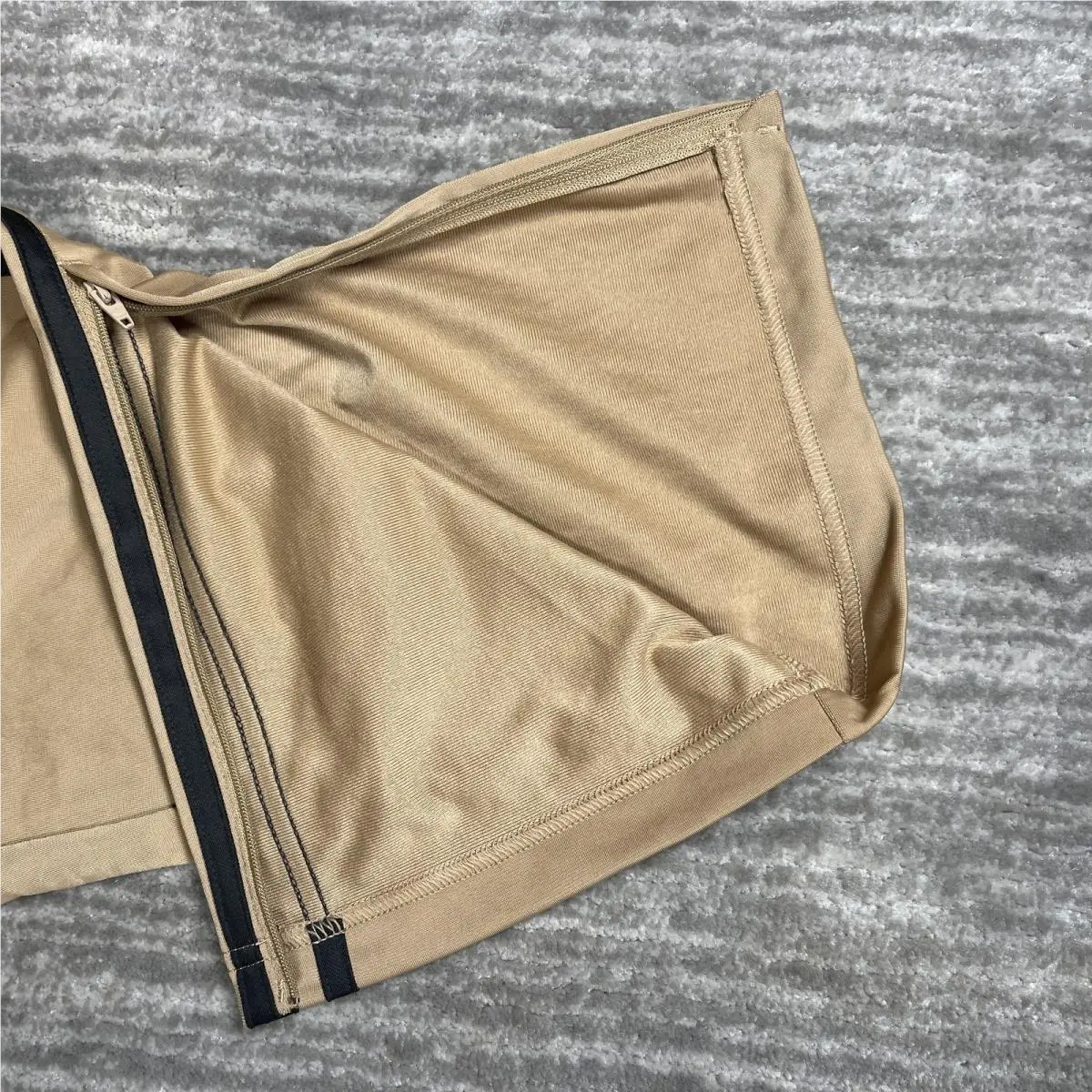 Adidas clothing - Beige 9