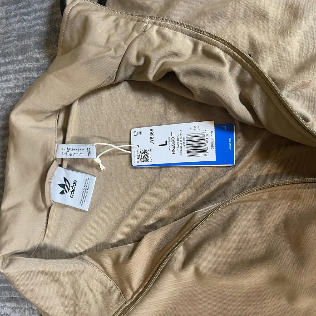 Adidas clothing - Beige 4