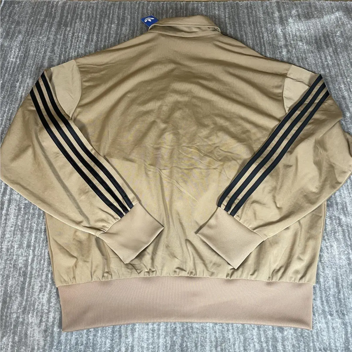 Adidas clothing - Beige 5
